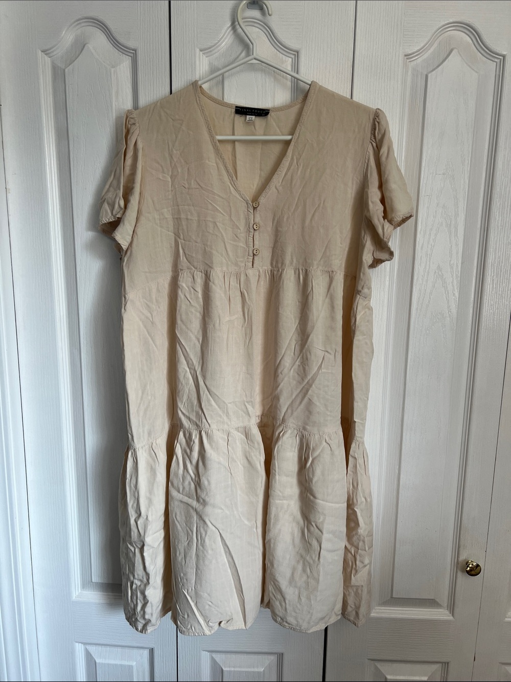 Final Touch Cream V-Neck Tiered Babydoll Tunic